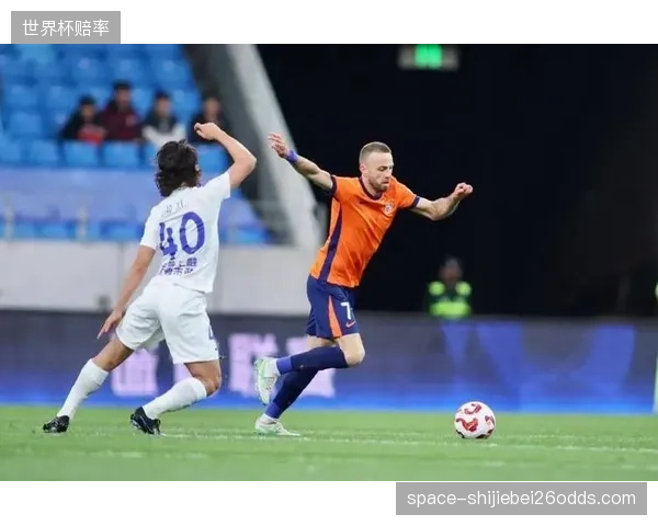 云南玉昆中场核心约尼查半程送出9次助攻,盘活球队整体进攻。 云南玉昆中场核心约尼查半程送出9次助攻,盘活球队整体进攻。